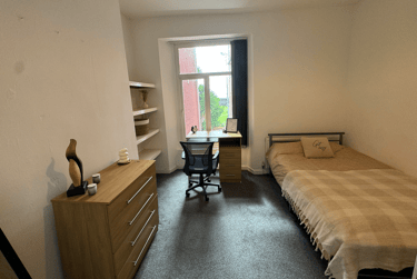 3 bed flat, Bryn Road, Brynmill, Swansea, SA20AR - Image 11