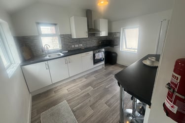 3 bed flat, Malvern Terrace, Brynmill, Swansea, SA20BE - Image 11