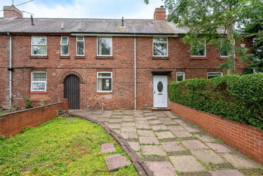 2 bed house, Derwent Avenue, Layerthorpe, York, YO103SS - Image 1