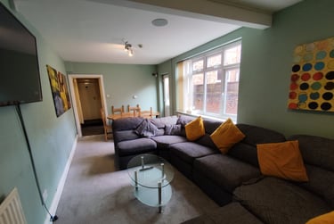 2 bed house, Melbourne Street, Fishergate, York, YO105AQ - Image 1