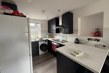 2 bed flat, Fulford Road, Grange Garth, York, YO104BD - Image 1