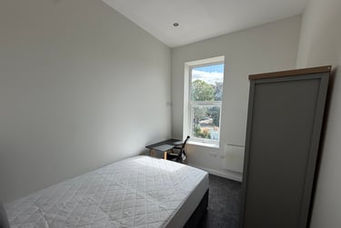 2 bed flat, Fulford Road, Grange Garth, York, YO104BD - Image 1