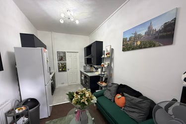 1 bed flat, Main Street, Fulford, York, YO104PJ - Image 1