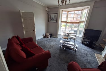 1 bed flat, Holgate Road, City Centre, York, YO244AA - Image 1