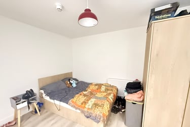 1 bed flat, Main Street, Heslington, York, YO105EA - Image 1