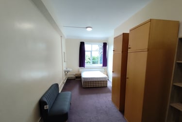 6 bed flat, Hull Road, York, YO105HA - Image 1