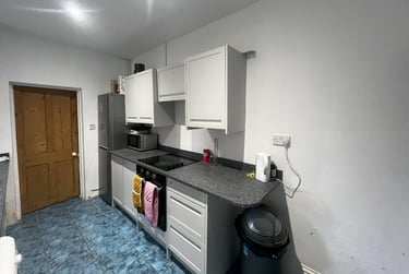 4 bed house, Vyner Street, Clifton, York, YO318HS - Image 2
