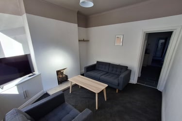 2 bed house, Upper Newborough Street, Clifton, York, YO307AR - Image 2