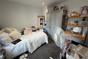 2 bed flat, Fulford Road, Grange Garth, York, YO104BD - Image 2