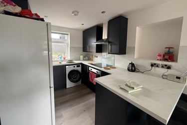 2 bed flat, Fulford Road, Grange Garth, York, YO104BD - Image 2