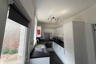 2 bed house, Harrison Street, Heworth, York, YO311DG - Image 3