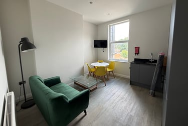 2 bed flat, Fulford Road, Grange Garth, York, YO104BD - Image 11