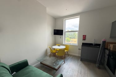 2 bed flat, Fulford Road, Grange Garth, York, YO104BD - Image 12