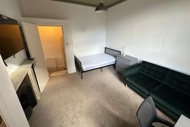 1 bed flat, Heslington Road, Fishergate, York, YO105AU - Image 4