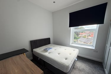 2 bed flat, Fulford Road, Grange Garth, York, YO104BD - Image 4