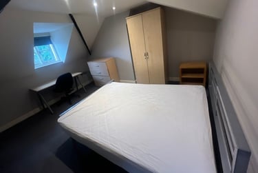 2 bed flat, Lord Mayors Walk, Monkgate, York, YO317HA - Image 3
