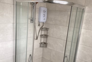 2 bed flat, Wallisdown Road, Talbot village, Bournemouth, BH118PP - Image 6
