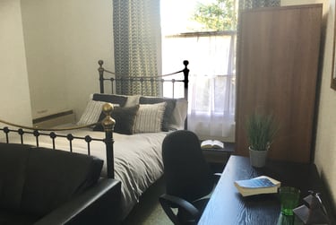 2 bed flat, Sydenham Villas Road, City Centre, Cheltenham, GL526DZ - Image 4