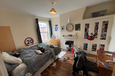 7 bed house, Bagot Street, Toxteth, Liverpool, L152HA - Image 1