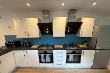 8 bed house, Greenbank Road, Sefton Park, Liverpool, L181HG - Image 1