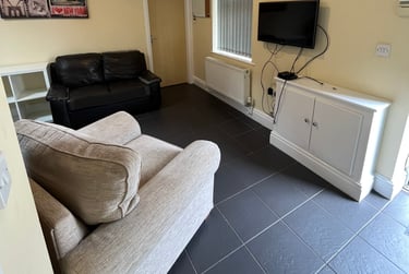 2 bed house, Gorsebank Road, Sefton Park, Liverpool, L181HL - Image 2
