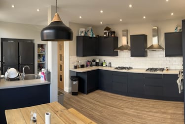 7 bed house, Smithdown Road, Sefton Park, Liverpool, L155AJ - Image 1