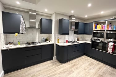 7 bed flat, Smithdown Road, Sefton Park, Liverpool, L155AJ - Image 1