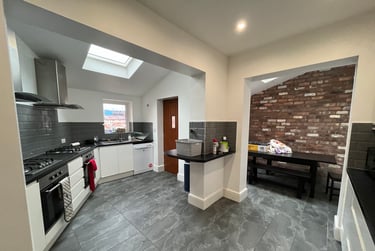 7 bed house, Elmbank Road, Smithdown road, Liverpool, L181HR - Image 2
