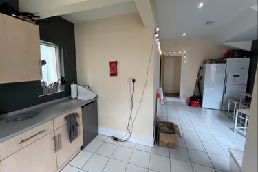 7 bed house, Bagot Street, Toxteth, Liverpool, L152HA - Image 3