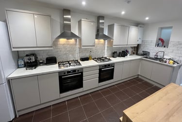 6 bed house, Greenbank Road, Sefton Park, Liverpool, L181HN - Image 2