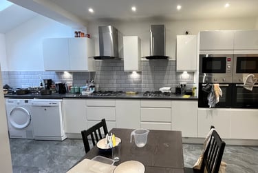 6 bed house, Hollybank Road, Sefton Park, Liverpool, L181HP - Image 1