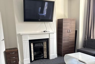 2 bed flat, Valmar Road, Camberwell, London, SE59NG - Image 6