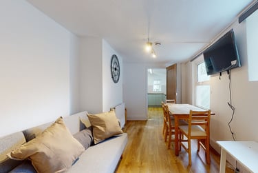 6 bed house, Sutherland Square, Kennington, London, SE173EQ - Image 3