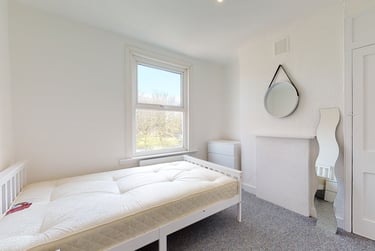 6 bed house, Sutherland Square, Kennington, London, SE173EQ - Image 7