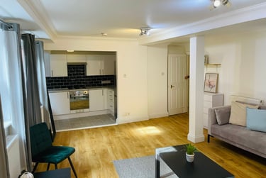 1 bed flat, 123 Queens Rd, Southwark, London, SE152EZ - Image 1