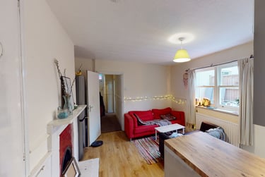 6 bed house, Clayton Road, Peckham, London, SE155JG - Image 2