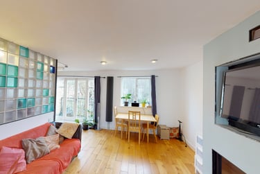 3 bed flat, Vestry Mews, Camberwell, London, SE58NS - Image 2