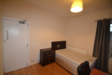 5 bed house, Dickenson Road, Longsight, Manchester, M130NR - Image 12