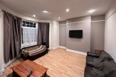 4 bed house, Kensington Avenue, Victoria Park, Manchester, M145PG - Image 2