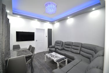6 bed house, Scarsdale Road, Victoria Park, Manchester, M145PR - Image 1