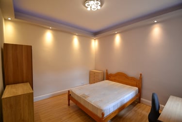 6 bed house, Scarsdale Road, Victoria Park, Manchester, M145PR - Image 1