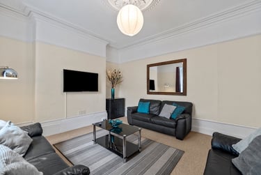 8 bed house, North Road East, Mutley, Plymouth, PL46AS - Image 3