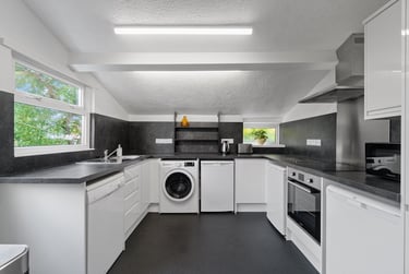 4 bed house, Kensington Road, Mutley, Plymouth, PL47LU - Image 1