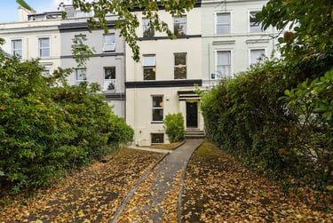 8 bed house, North Road East, Near university, Plymouth, PL46AY - Image 1