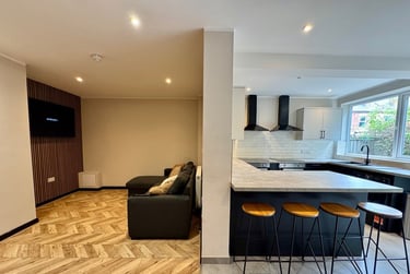 6 bed house, Beeston Road, Dunkirk, Nottingham, NG72JQ - Image 1