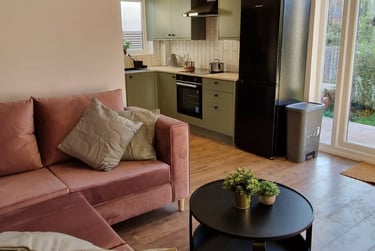 4 bed house, Beeston Road, Dunkirk, Nottingham, NG72JR - Image 1