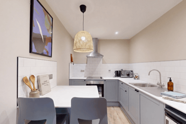 1 bed studio, Moorland Road, Hyde Park, Leeds, LS61AL - Image 5