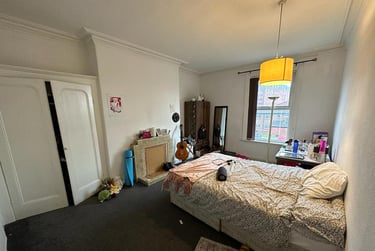 9 bed house, Belle Vue Road, Hyde Park, Leeds, LS31HG - Image 3
