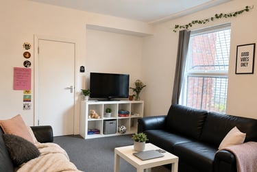 9 bed house, Hanover Square, City Centre, Leeds, LS31BQ - Image 4