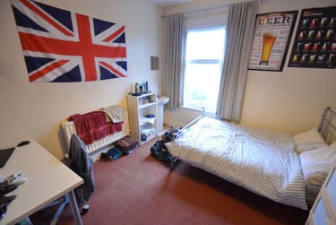 8 bed house, Belle Vue Road, Hyde Park, Leeds, LS31HF - Image 7